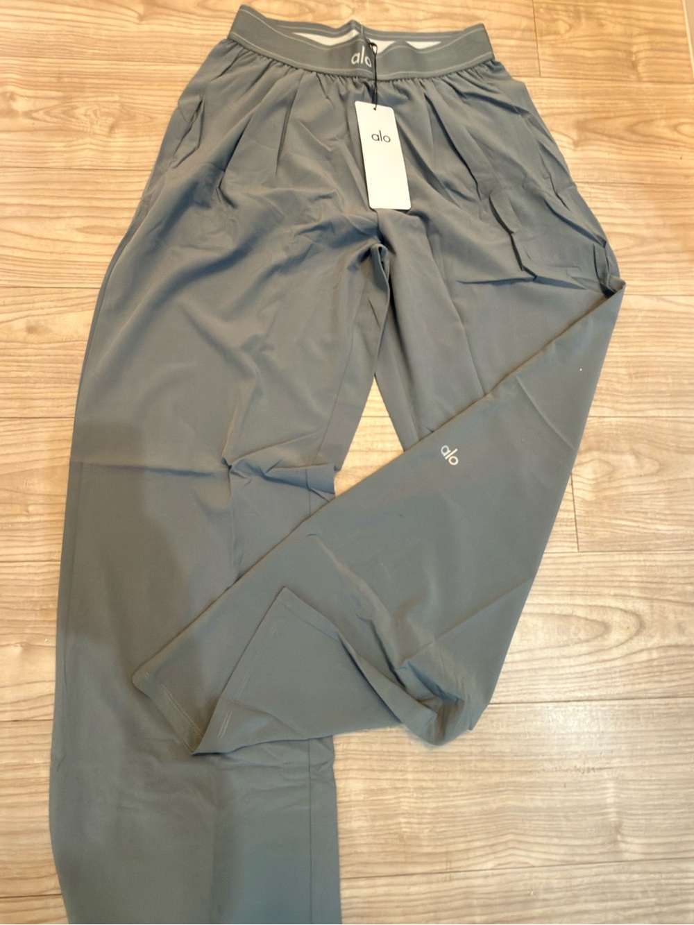 ALO Yoga Men's Slate Grey Jogger Pants